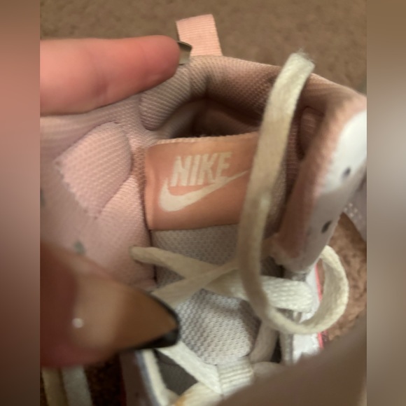 Older style nike high tops - Picture 3 of 3